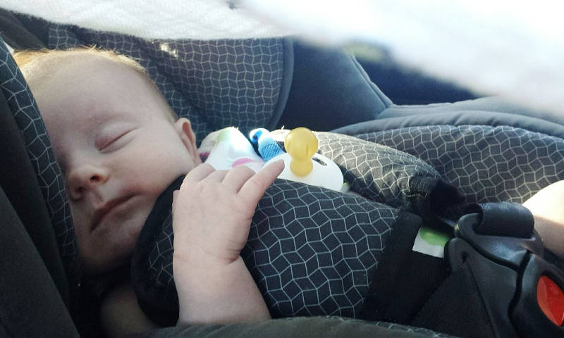 Kisgyermekkel az autóban – Így tudhatjuk a legnagyobb biztonságban csemeténket